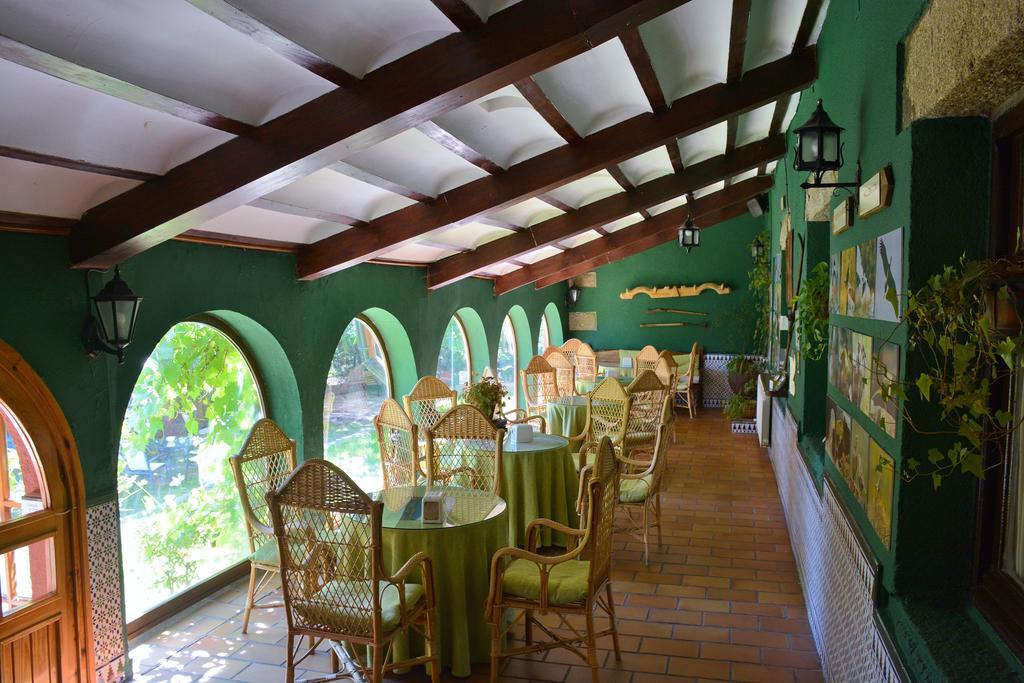 Hospedium Hostal Almanzor Наварредонда-де-Ґредос Екстер'єр фото