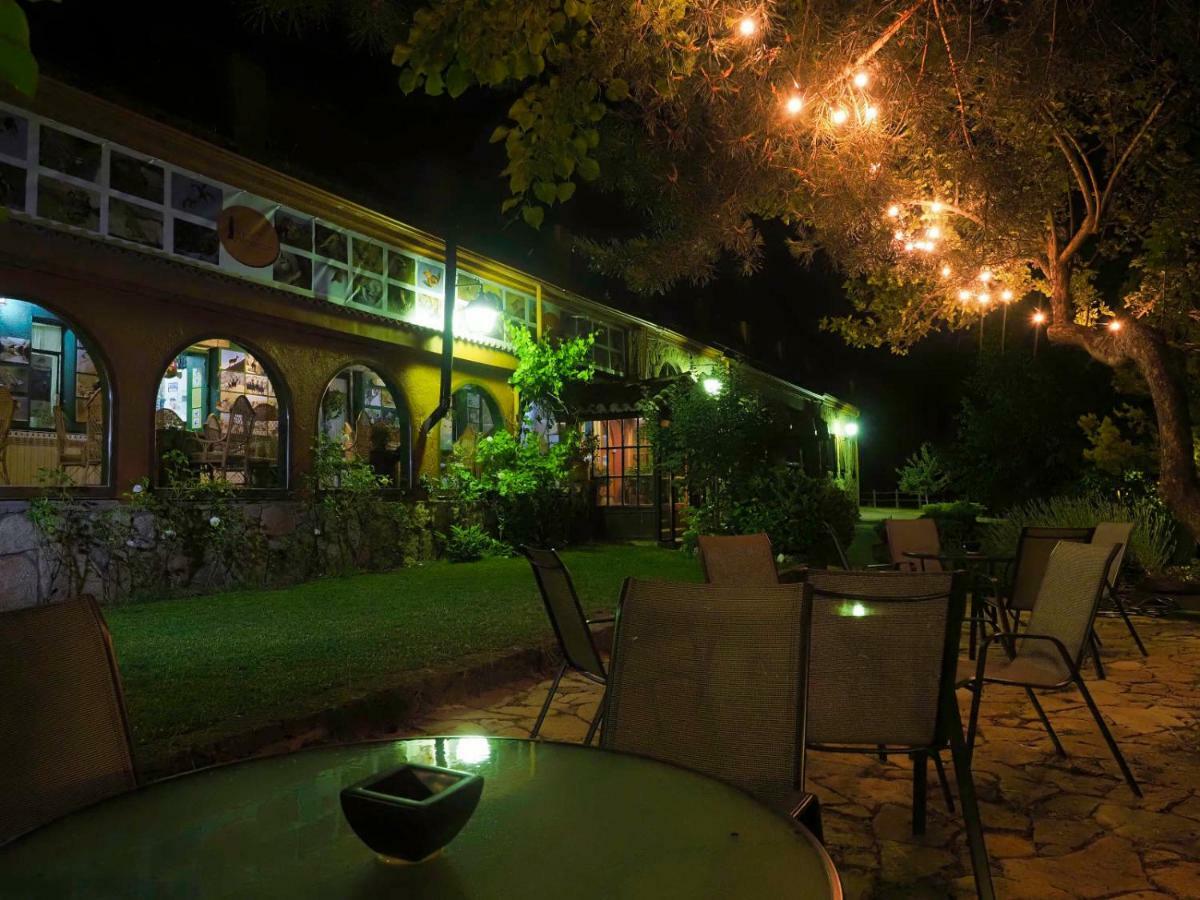 Hospedium Hostal Almanzor Наварредонда-де-Ґредос Екстер'єр фото